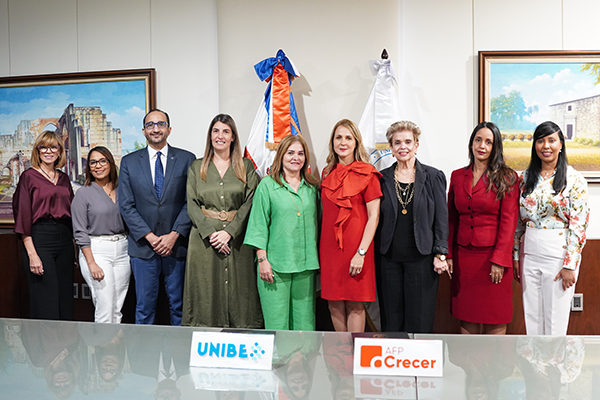 AFP Crecer y UNIBE firman acuerdo de colaboración académica